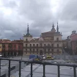 Apartamento Plaza Mayor De 3ª Planta En Edificio Histórico Sin Ascensor Con Vistas Privilegiadas