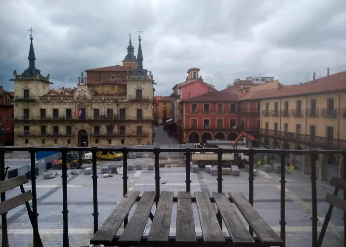 Plaza Mayor De 3ª Planta En Edificio Historico Sin Ascensor Con Vistas Privilegiadas Apartman *